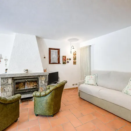 Villa Il Castagno: Few Min From Beach, 2br Castelveccana