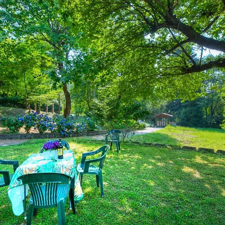Il Castagno: Few Min From Beach, 2br * Castelveccana