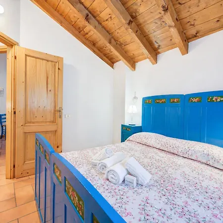 Il Castagno: Few Min From Beach, 2br * Castelveccana