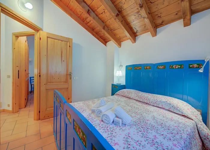 Il Castagno Few Min From - Happy فيلة